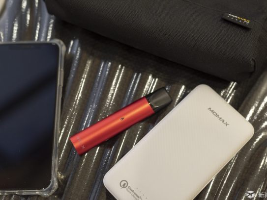 RELX悦刻三代电子烟，悦刻灵点烟弹测评